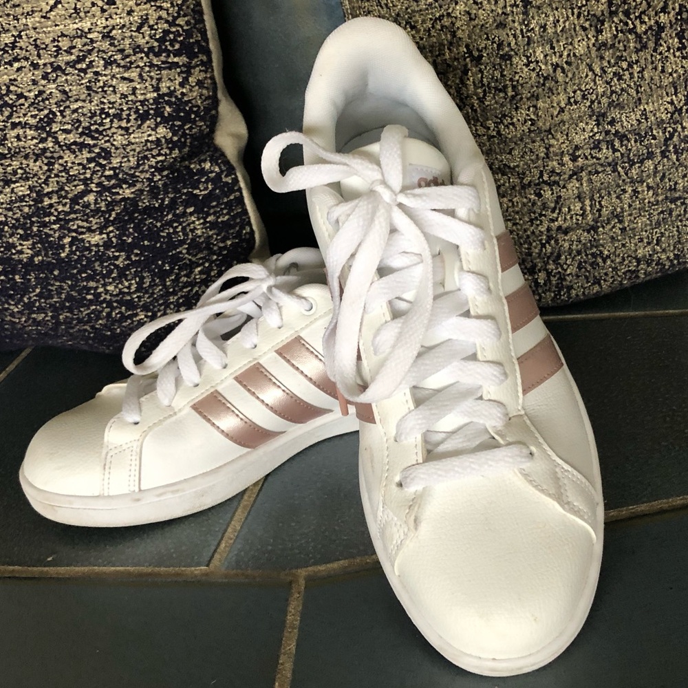 Adidas Cloudfoam advantage sneakers 8.5